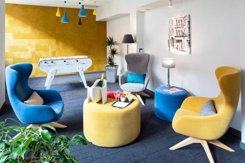 Nightclub, Hotel Du Commerce Spa in St Gaudens
