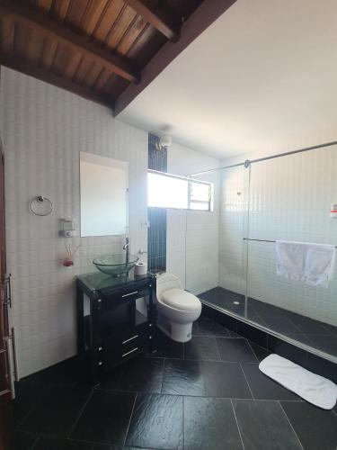 Bathroom, Hotel Quinta de Santa Ana in Tibasosa