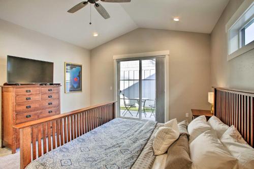 Custom Modern Retreat about 1 Mile to Downtown and Lake! - image 10