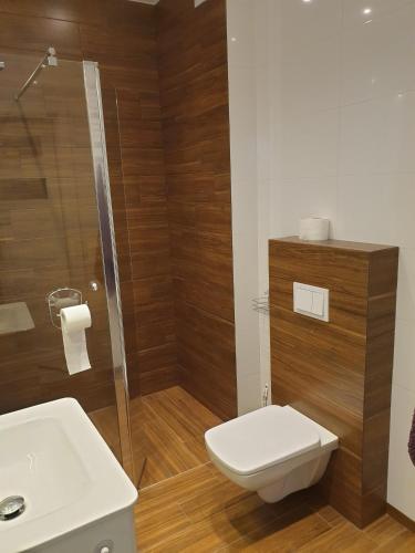 Apartament w zieleni do wynajęcia blisko jeziora