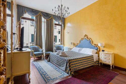 Top Venice Apartments and Rooms Ostreghe Bridge, Venise