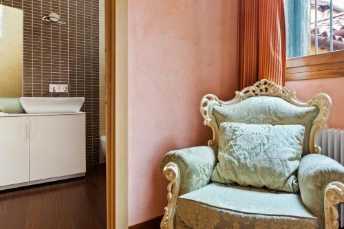 Top Venice Apartments and Rooms Ostreghe Bridge - image 5