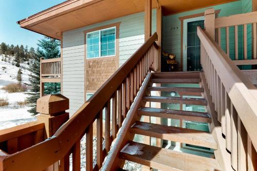 Revett Retreat - image 4