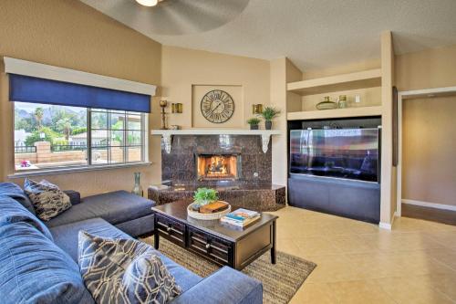 PoolandSpa, Theater Room and Views Palm Desert Home! in Palm Desert, USA
