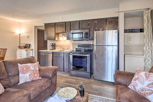 Branson Family Resort Condo with Indoor Pool and Patio in Branson, USA