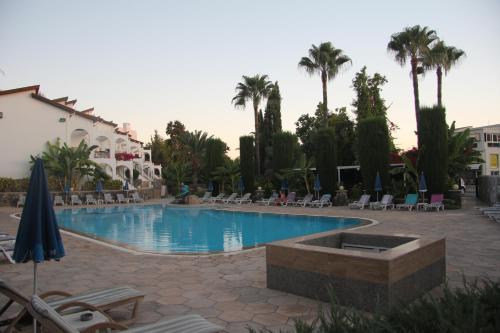 منتجع ألتينكايا هوليداي (Altinkaya Holiday Resort) in غيرني