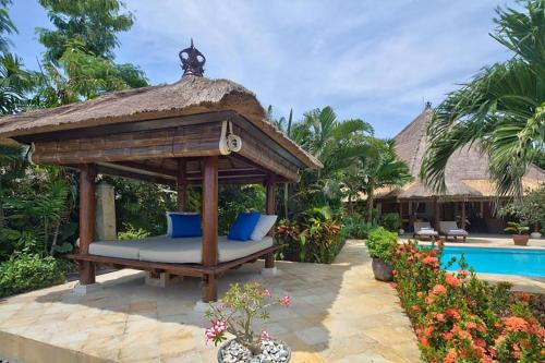 Villa Cahaya - Bali Sea Villas Beachfront and private pool