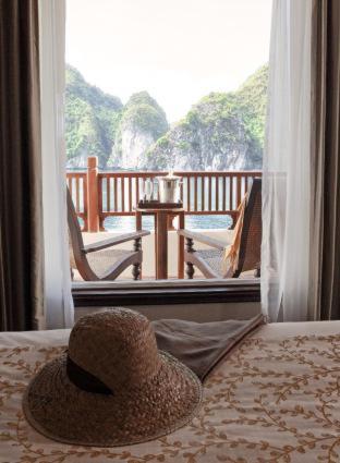 Heritage Line Ylang Cruise - Ha Long and Lan Ha Bay