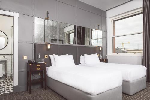 Titanic Hotel Belfast - image 6