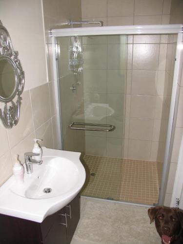 Giant's View Village Giant's View Village