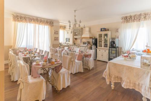 Ресторан, B&B Il Biancospino in Аббадо Сан Сальваторе