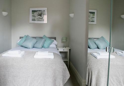Harlow apartment - main image