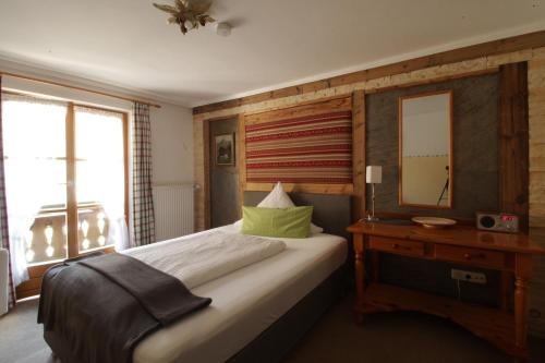 Pension Gasthof Wimbachklamm - image 13