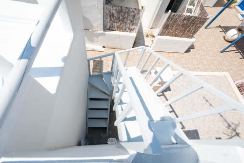Casa Nostalgia – Milos