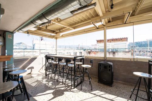 ห้องอาหาร, เซฟสเตย์ เอเธนส์ (Safestay Athens) near หอคอยแห่งลม