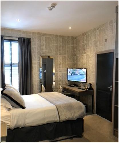 The Eccleston Hotel; BW Signature Collection Located in St Helens City Center, The Eccleston Arms Hotel is a perfect starting point from which to explore St Helens. Featuring a complete list of amenities, guests will find their stay at the prope