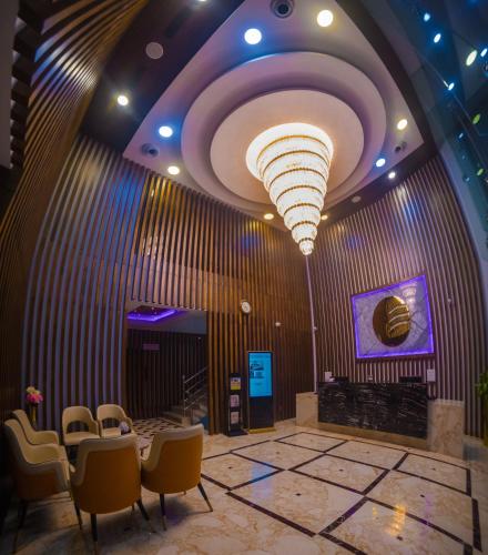 Vestabils, Fortune Plaza Hotel in Varamballi