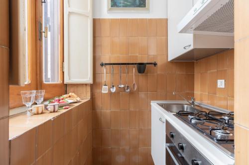 Innovative Pantheon House - image 12