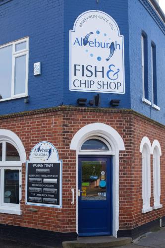 The Old Gordon House - High Street location close to the beach and town amenities - Aldeburgh Coastal Cottages - image 5