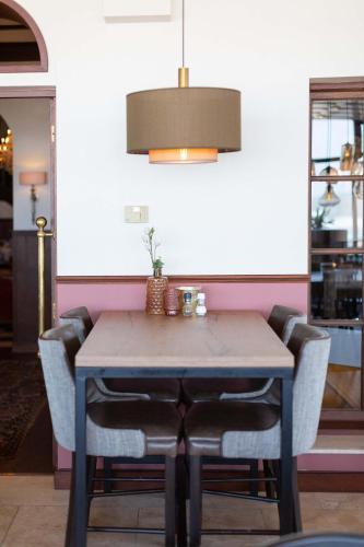 Strandhotel Scheveningen - image 4