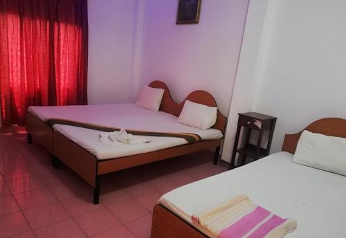 Standard Triple Room image 7