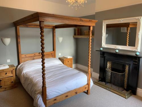 Lansdown House Bed & Breakfast