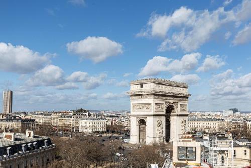 Veeve - Rooftop Views of the Arc de Triomphe - image 6