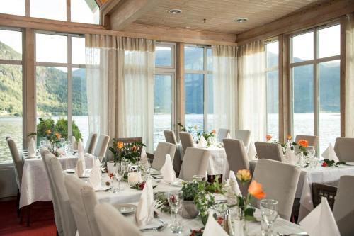 Ételek és italok, Hofslund Fjord Hotel in Sogndalsfjøra