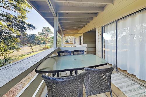 New Listing! Sunny Seascape Condo with 5 Pools condo - image 5