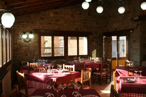 Étterem, Fonda Ca l'Abel in Lles de Cerdanya