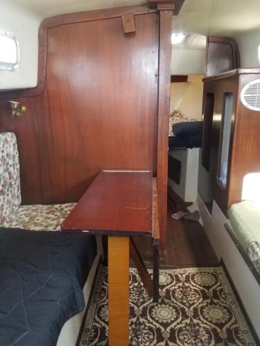 Classic Sailboat 30’ in Venetian Islands