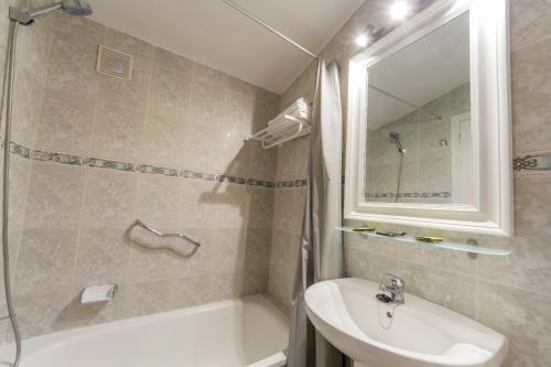 1 double bed