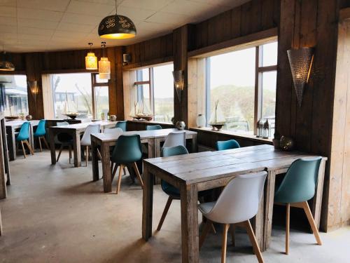 Strandhotel Om de Noord - image 10
