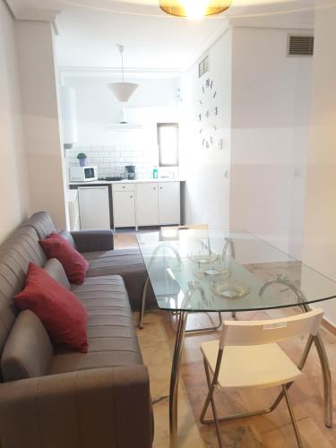 Hotel y Apartamentos Doña Lola - image 7