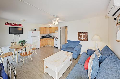 New Listing! Idyllic Escape: 350’ to Beach apts - image 9