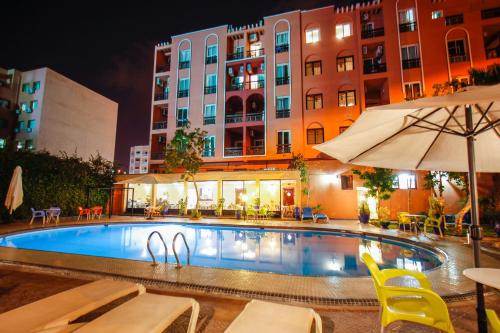 Swimming pool, Hotel EZZAHIA by HMS in Marrakech