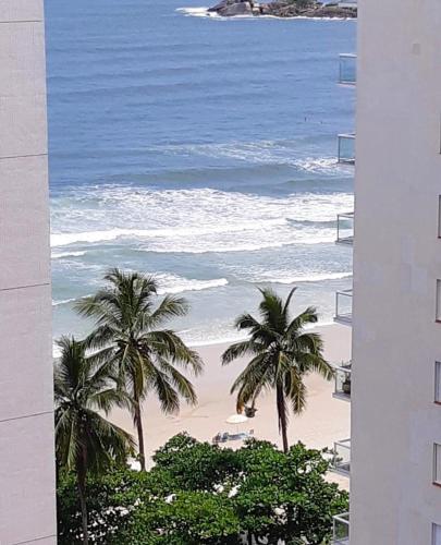 Beach, Lindo apartamento vista mar Pitangueiras Guaruja! in Pitangueiras