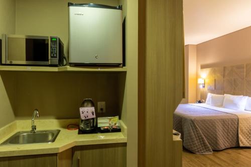 Hotel Glow Point - Mulza in León, Mexico