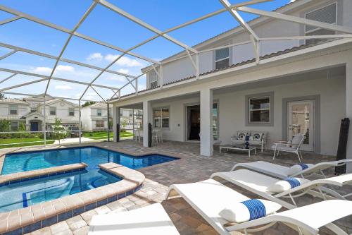 Dream Davenport Vacation Homes - image 6