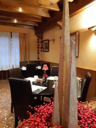 Hostal La Placeta - image 5