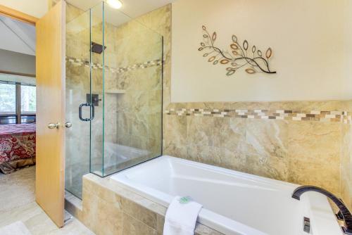 Augusta Lane 01 | Discover Sunriver - image 4