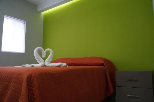 Queen Room image 4