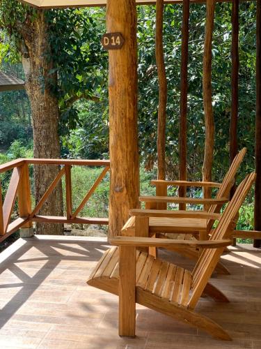 Thiwson Beach Resort ทิวสน บีช รีสอร์ท