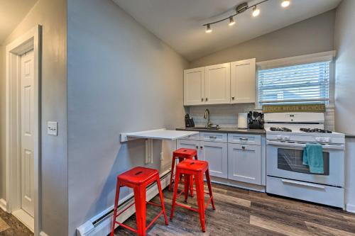 Gulf Coast Cottage - Walk to Beach and Boardwalk! in Point Pleasant Beach, USA