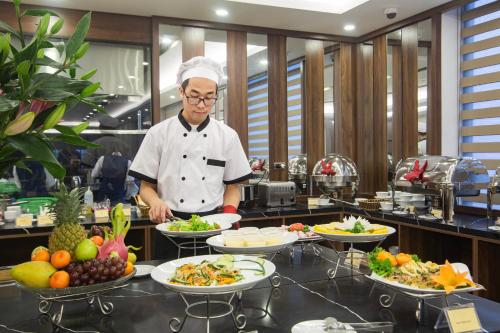 Western Skyline Hotel – Hanoi, NY