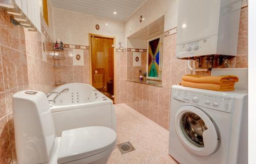 Luxury Suites with sauna by Rikas Hotels, Tallinn (photo 10)