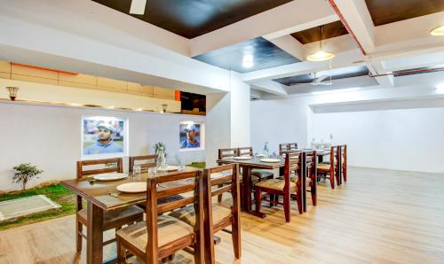 ห้องอาหาร, Treebo The Pavilion, Railway Station in นักปูร์