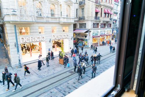 Magnova Studios - image 10