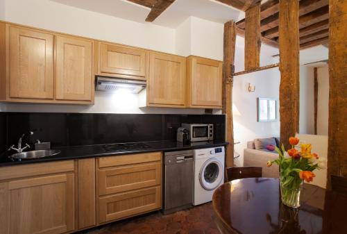 Gregoire Apartment 2