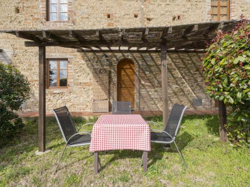 Cosy Apartment in Montespertoli-Firenze with Pool gîte à louer Gigliola